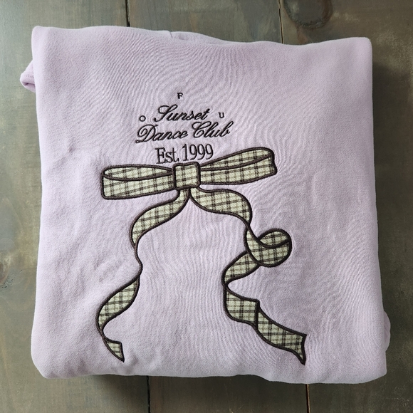 NWT Urban Outfitters 'Out From Under' Leisure Graphic Hoodie Sweatshirt - Medium - Picture 2 of 9